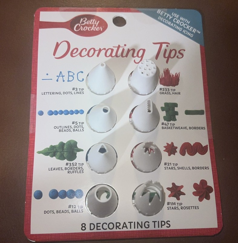 Lot of 2 Betty Crocker Decorating Tips Set Includes 8 & Mini Baking Cups New gallery