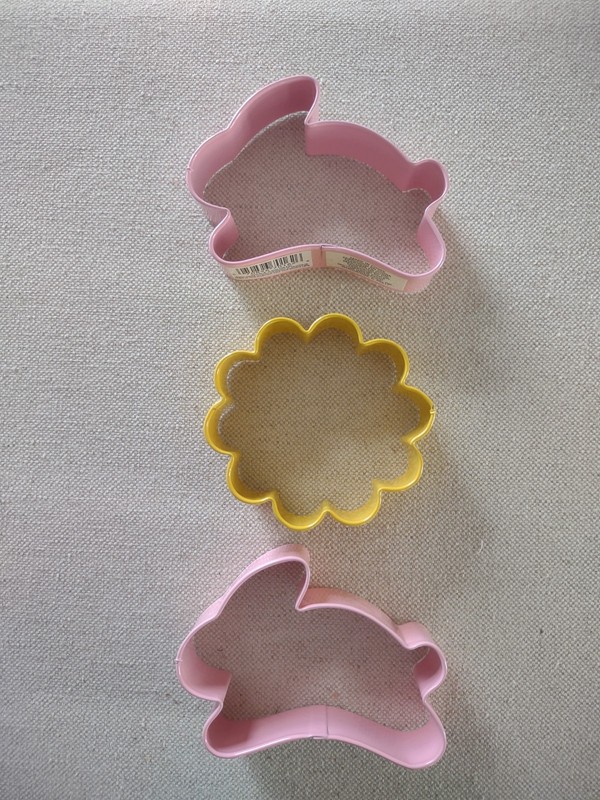 Wilton Cookie Cutters Easter Spring Two Bunnies & Flower ~ NEW, SET OF 3