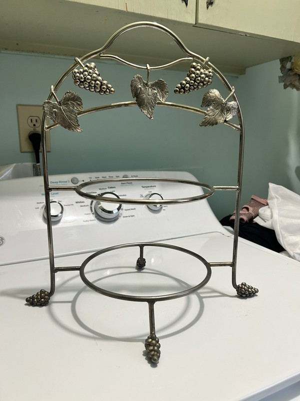 16”Godinger 2 Tier Plate Holder Buffet Serving Stand Pie Holder Grapes Leaves