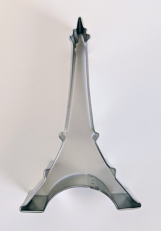 EIFFEL TOWER COOKIE CUTTER METAL 4.5 INCHES gallery