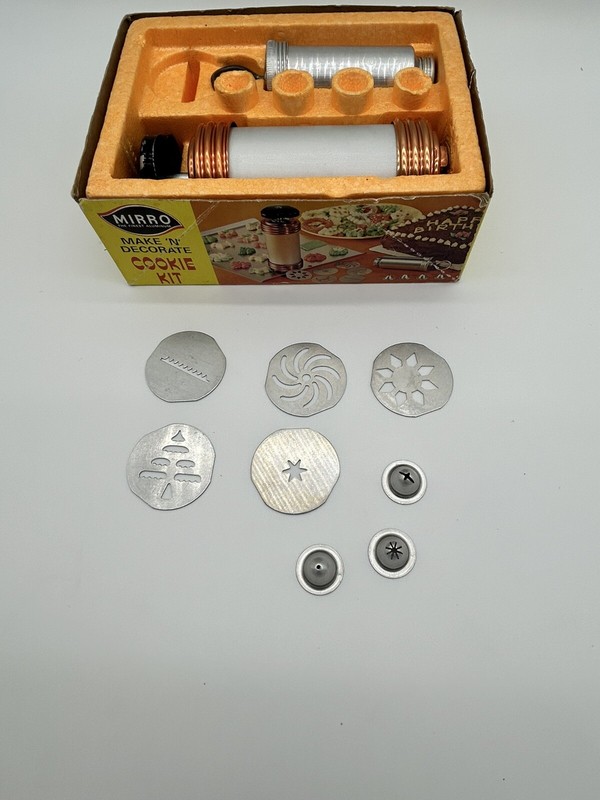 Mirro Cookie Kit Aluminum w/ 5 Discs 1 Cookie Press Decorator Set M-0355-22 Reed gallery