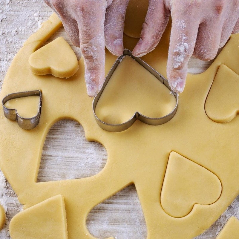 Heart Cookie Cutter Set Stainless Steel Small Biscuit Mold for Kids Party gallery