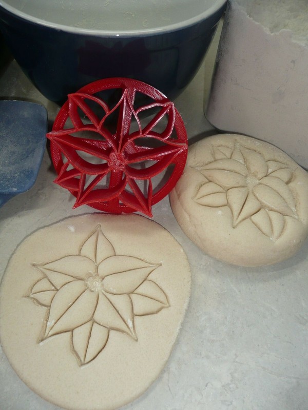 POINSETTIA DESIGN PATTERN CONCHA CUTTER MEXICAN SWEET BREAD STAMP USA PR4597 gallery