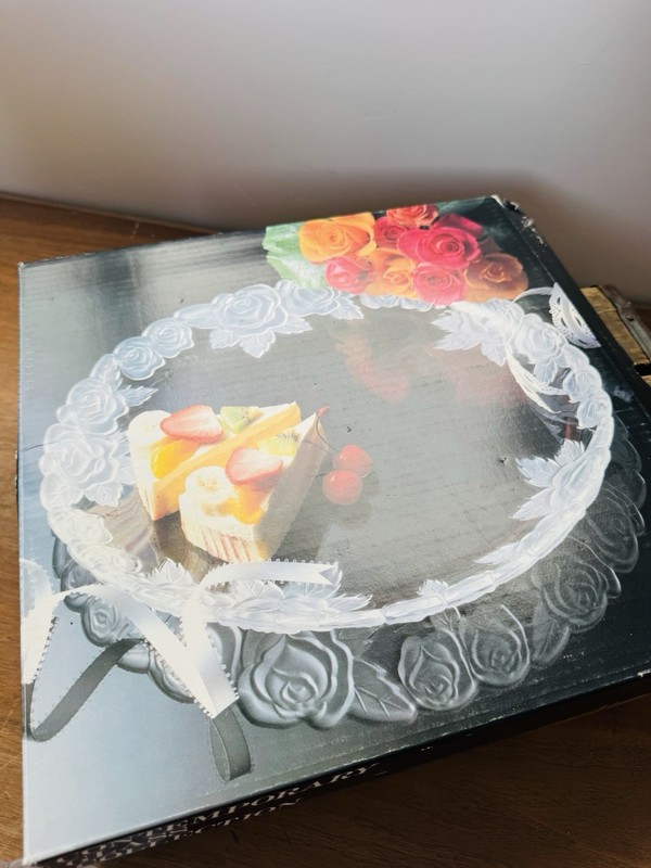 SOGA Gorgeous Frosted Flower Pattern Cake Stand 14/1” Original Box gallery