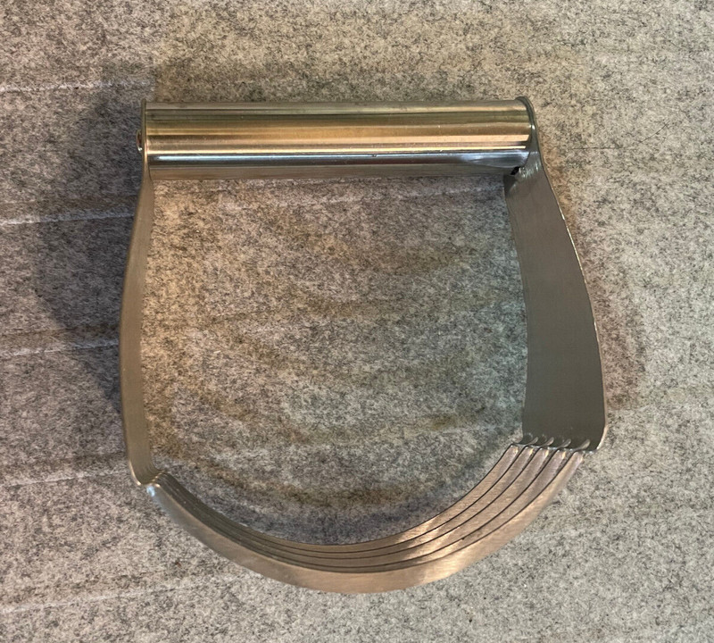 Pampered Chef Pastry Blender Stainless Steel 5 Blades gallery