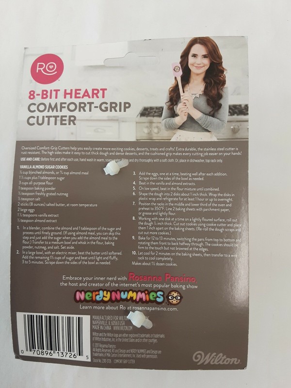 Wilton 8-Bit Red Heart Comfort Grip Cutter BRAND NEW! gallery