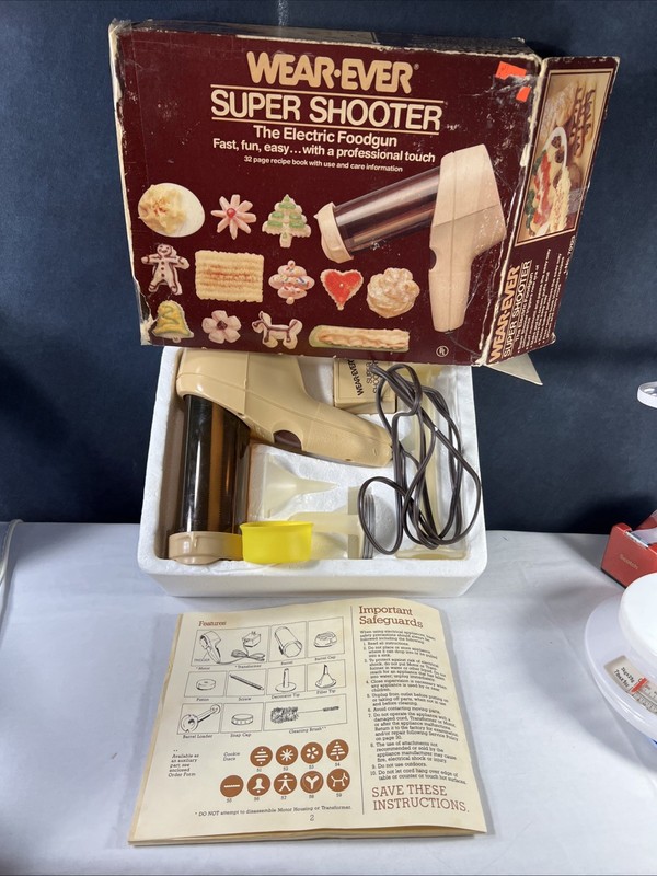 Vintage Wear-Ever Super Shooter Electric Food Gun In Working Condition!