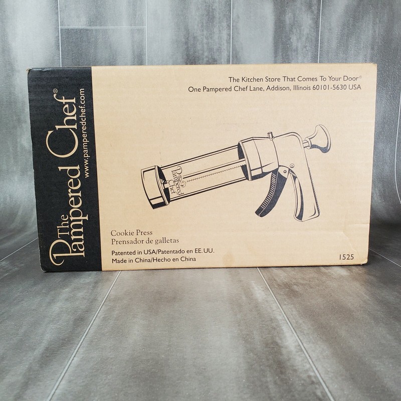 Pampered Chef Cookie Press #1525 In Original Box 16 Different Disc Patterns
