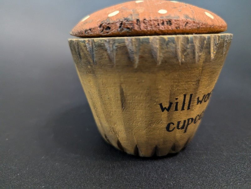 Wooden cupcake decoration - will work for cupcakes gallery