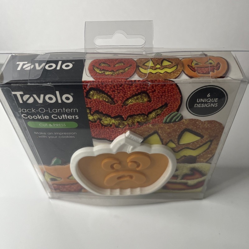 New Tovolo Plastic Jack-O-Lantern Cookie Cutters 6 Unique Designs Cut & Press gallery