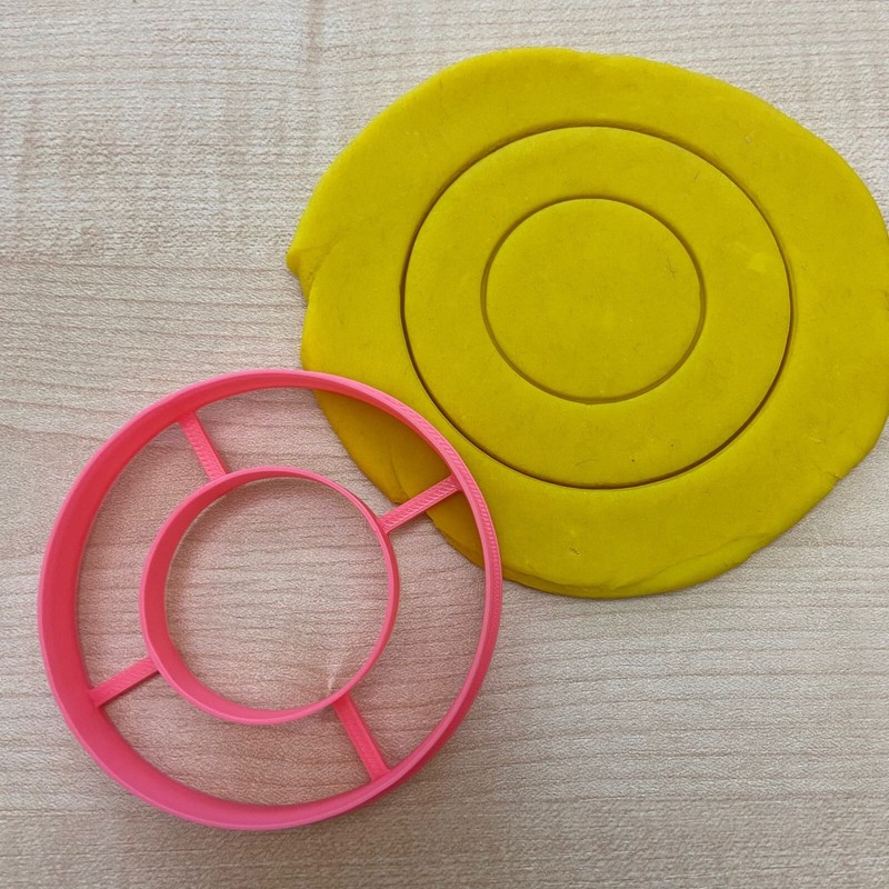 Squid Game Shapes Cookie Cutter Set, Circle, Triangle, Star and Umbrella Biscuit gallery