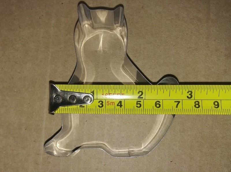 Kitchen Collections Set of 2 Metal CAT SHAPED Cookie Cutters SILVER COLORED gallery