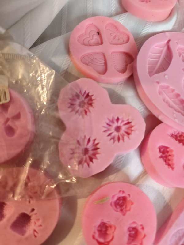 Combo Lot Of 40, Silicone Mold gallery