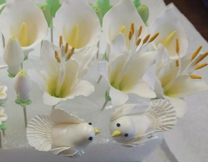6 GUM PASTE FLOWERS & LEAVES: Choose Your Color(s) - Decorate your Own Cakes gallery