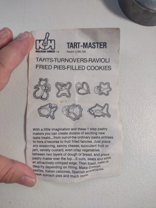 Hirco Tart-Master Turnover Ravioli Fried Pies Cookie Dough Cutter Press Crimper gallery