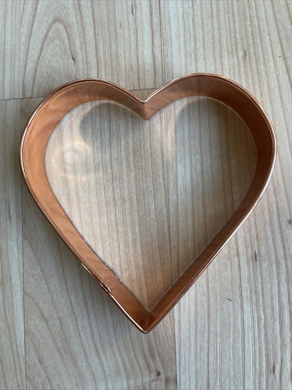 Set of 2 Cookie Cutters Heart-Shaped 1 Copper/ 1 Silver Metal with Wood Handle gallery