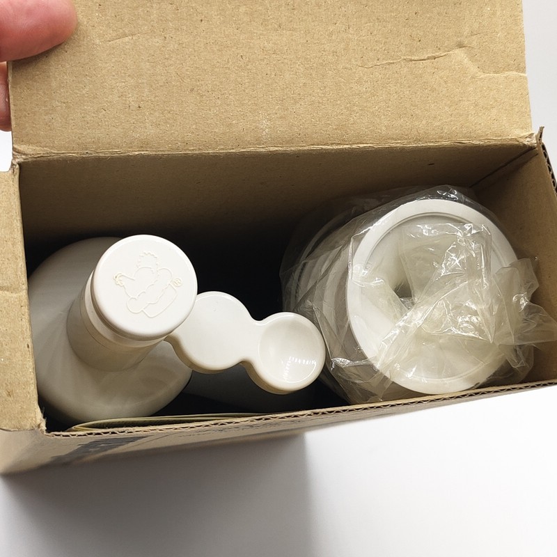 Pampered Chef Easy Accent Decorator #1775 with 6 Tips, Box & Instructions gallery
