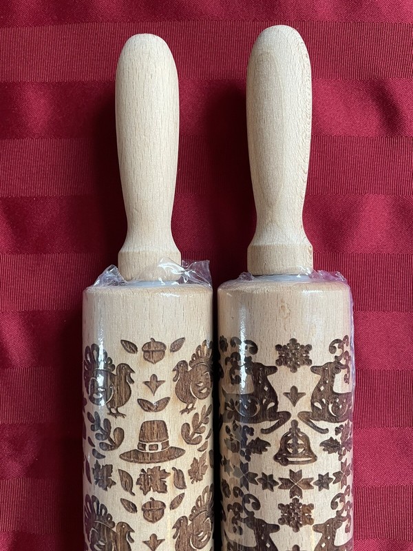 Rolling Pins Danbury Mint Year Of Cheer Embossed 17” Thanksgiving Christmas NEW gallery