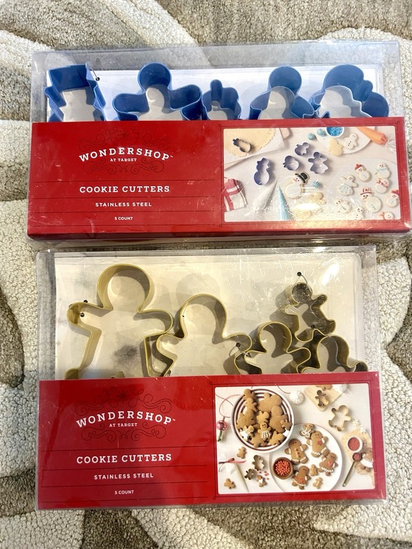 Lot of 2 NEW Wondershop Cookie Cutter Sets Gingerbread& Snowmen