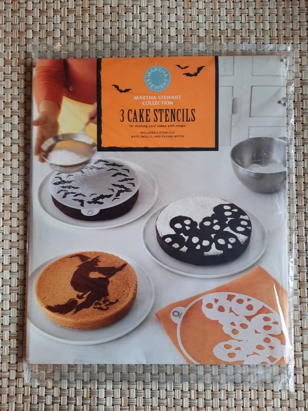 MARTHA STEWART 3 Halloween Cake Stencils WITCH BATS SKULLS FOR 9inch Cakes
