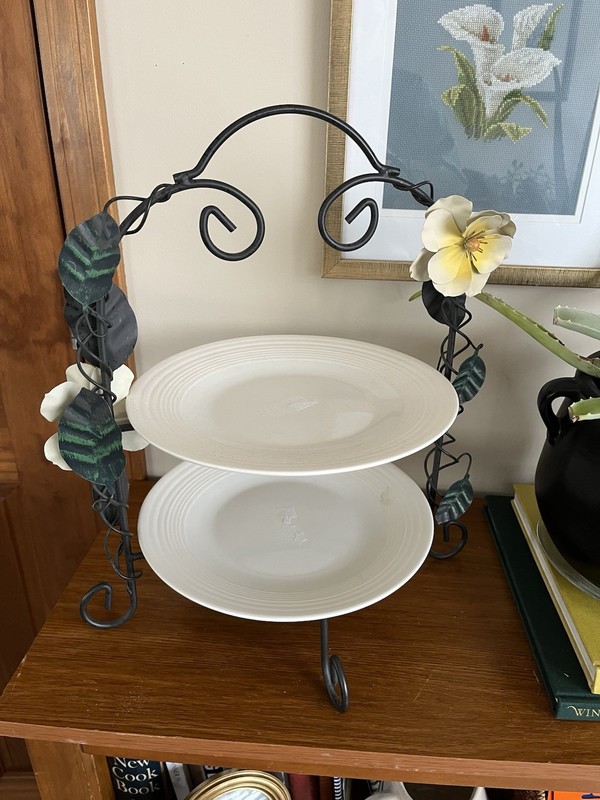 Decorative Metal Flower 2 Tier Dining Serving Stand gallery