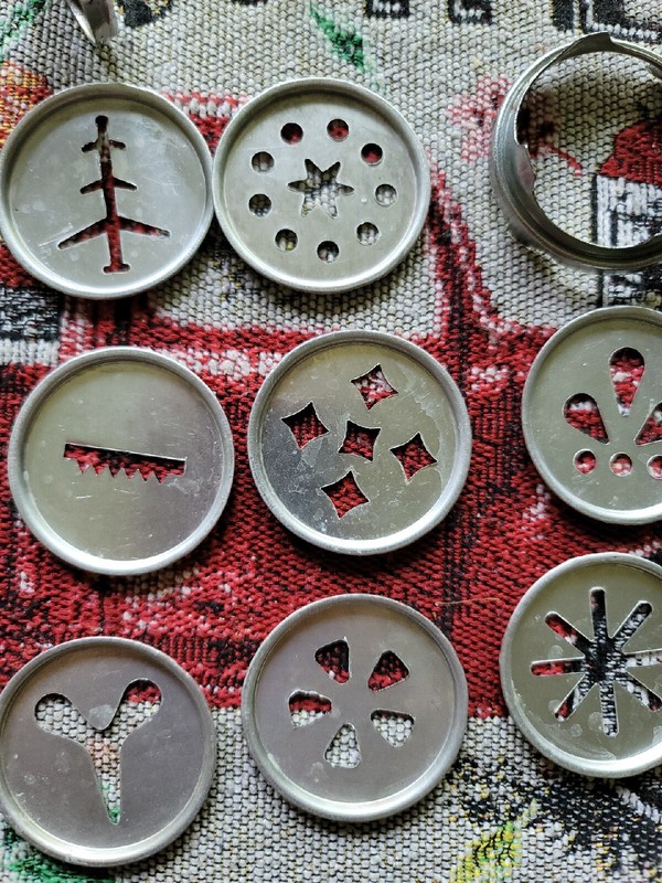 Vintage Deluxe Cookie Press Manual Disc's gallery