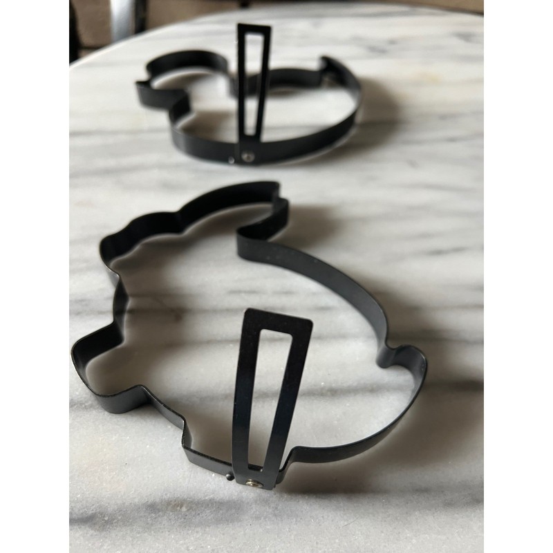 Easter Pancake Egg Molds Set of 2 Bunny and Duck Black Metal with Handles gallery