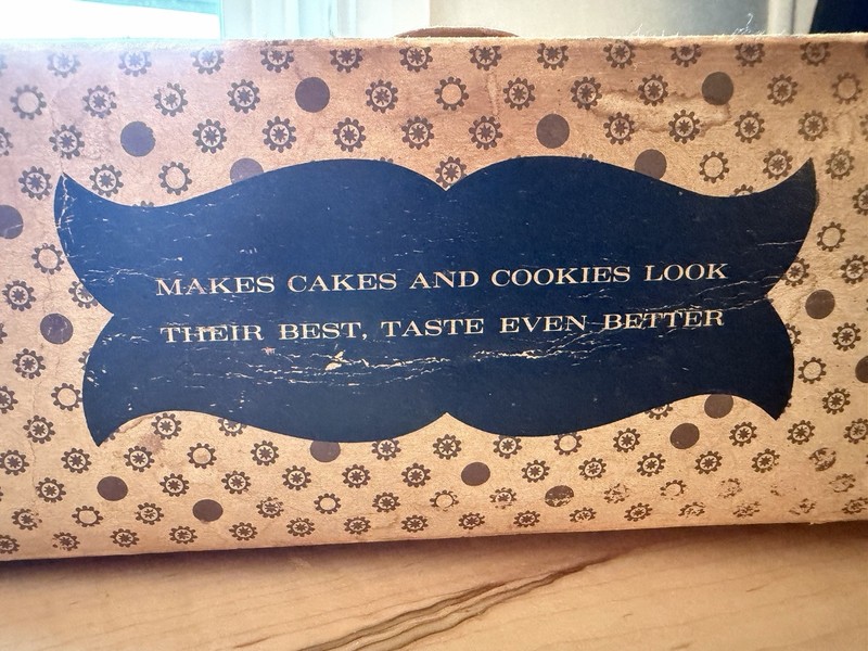 Vintage Sears Aluminum Cookie Press and Cake Decorator Set in original box gallery