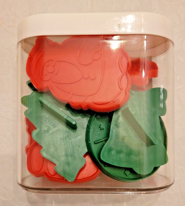 Vintage Christmas Red & Green 10 Piece Cookie Cutter Kit With Storage Container gallery