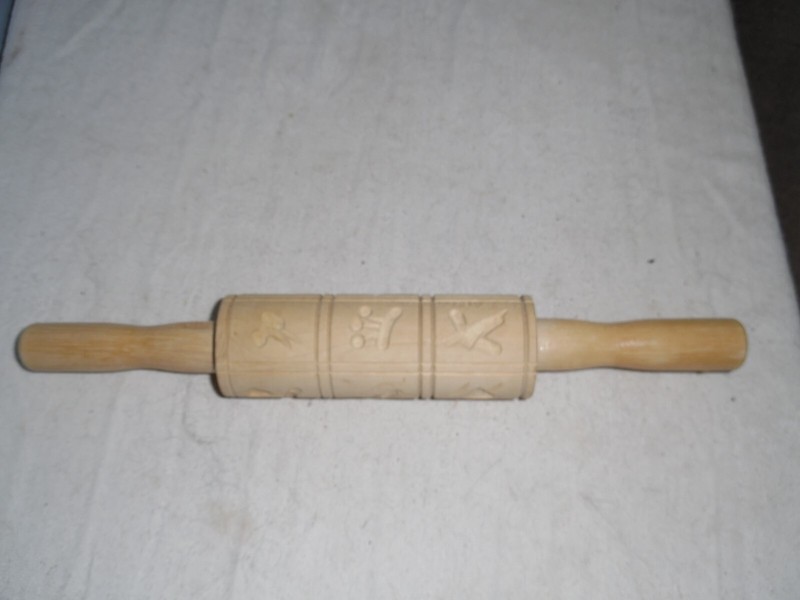 Wood Folk Art Engraved Embossed Kitchen Tool Rolling Pin Stencil