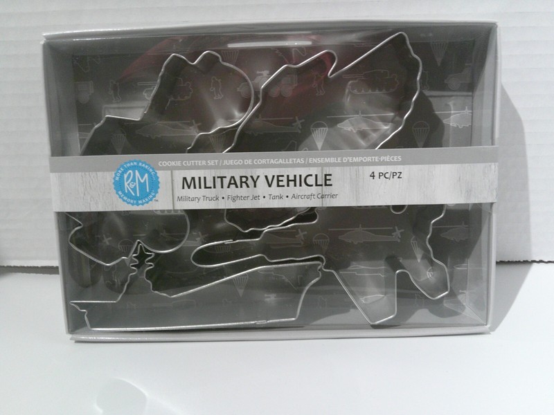 R & M 4-pc Cookie Cutter Set/Military Vehicle/Truck, Jet, Tank, Aircraft Carrier gallery
