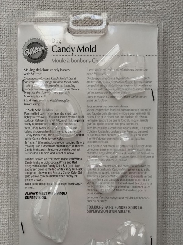 Wilton Dog Candy Mold Plastic Rare 2007 gallery