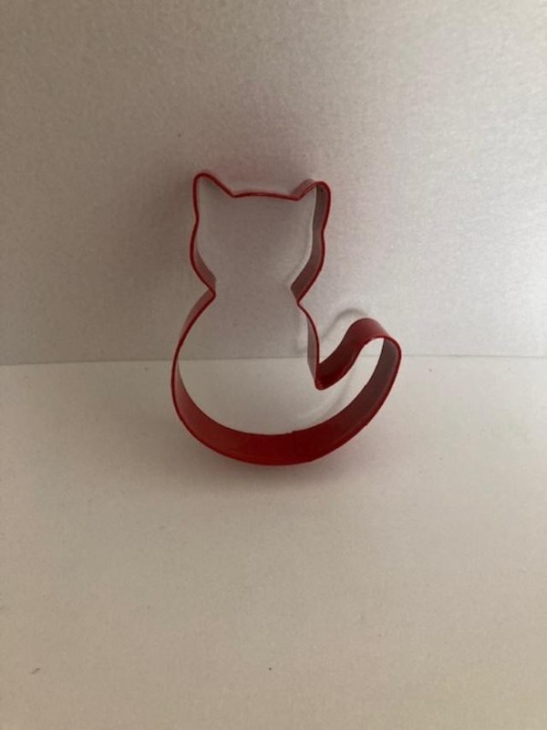 Red Metal Cookie Cutter – Shape – Kitty Cat with Body – Medium Size