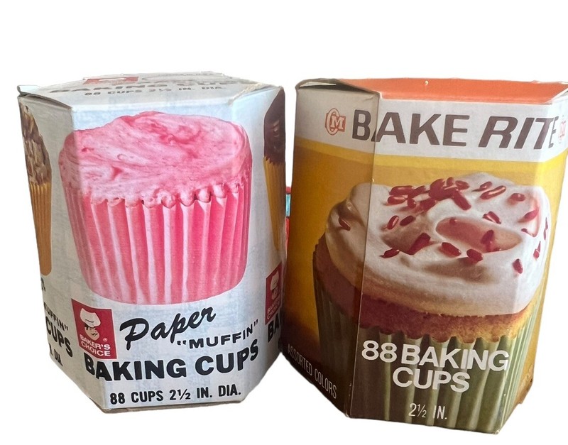 Vintage USA Baking Cups Cupcake Liners Paper Bakers Choice Bake Rite PROP