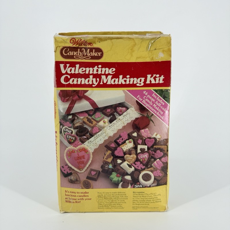 New Vtg Box 1982 Wilton Candy Maker Classic Valentines Candy Making Kit Hearts