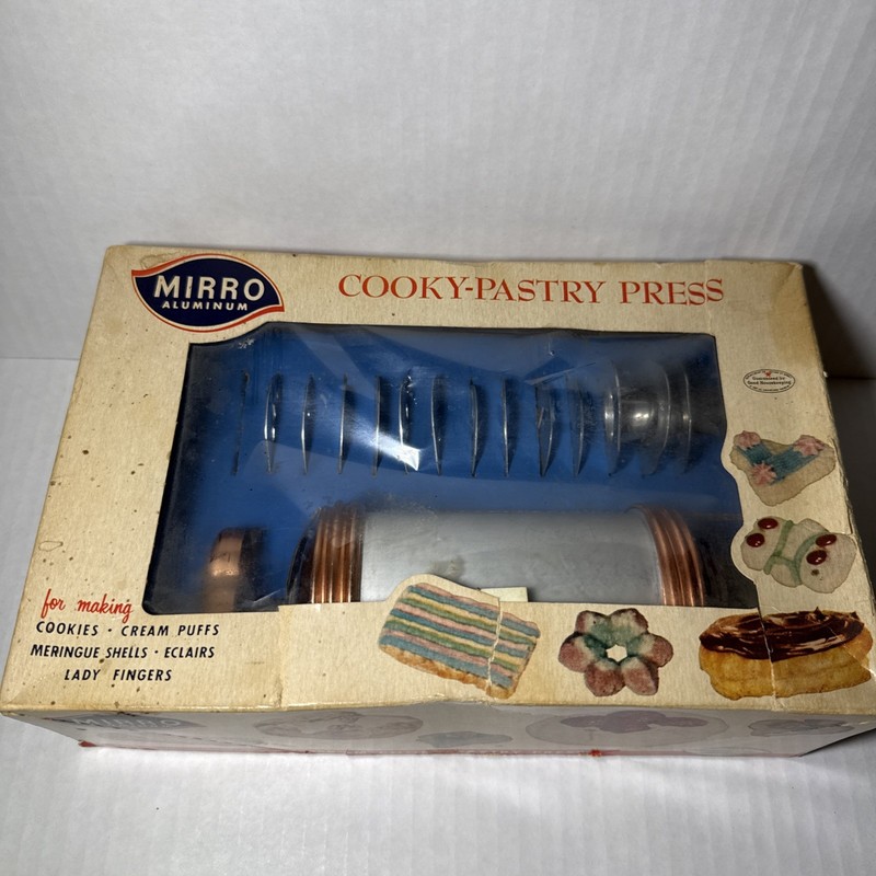 VTG 1950s Mirro Aluminum Cooky-Pastry Press 358-AM Original box missing 1 disc