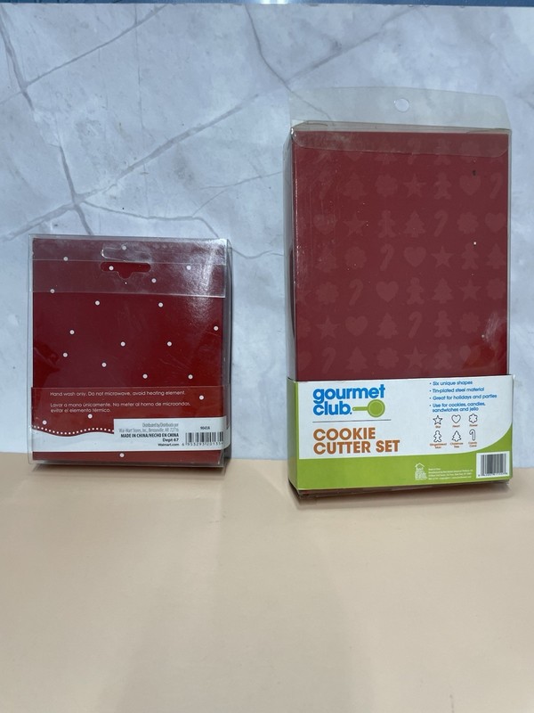 Christmas Cookie Cutter Sets Gourmet Club 6 Shapes & Holiday Time 4 Stars gallery