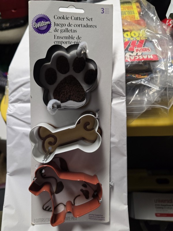 Wilton 3 Piece Metal Doggy Cookie Cutter Set New. T134