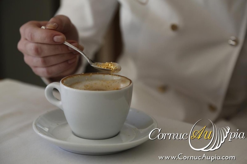 24K Edible Gold Leaf Crumbs, Shaker, 0.500g gallery