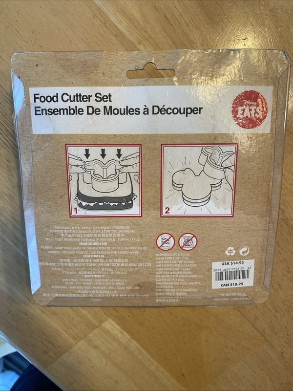 Disney Eats Food Cutter Set- Minnie Mouse Bow and Flower Disney Store See Photos gallery
