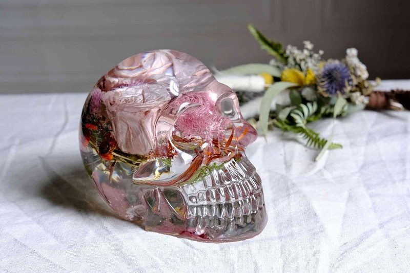 High-Quality Large Skeleton Mold for Parties gallery