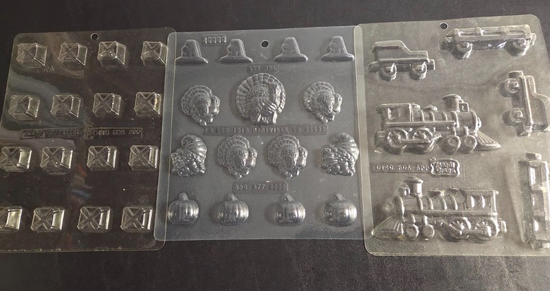 Lot of 10 Vintage Chocolate Candy Molds Christmas Thanksgiving Trains Lollipops gallery