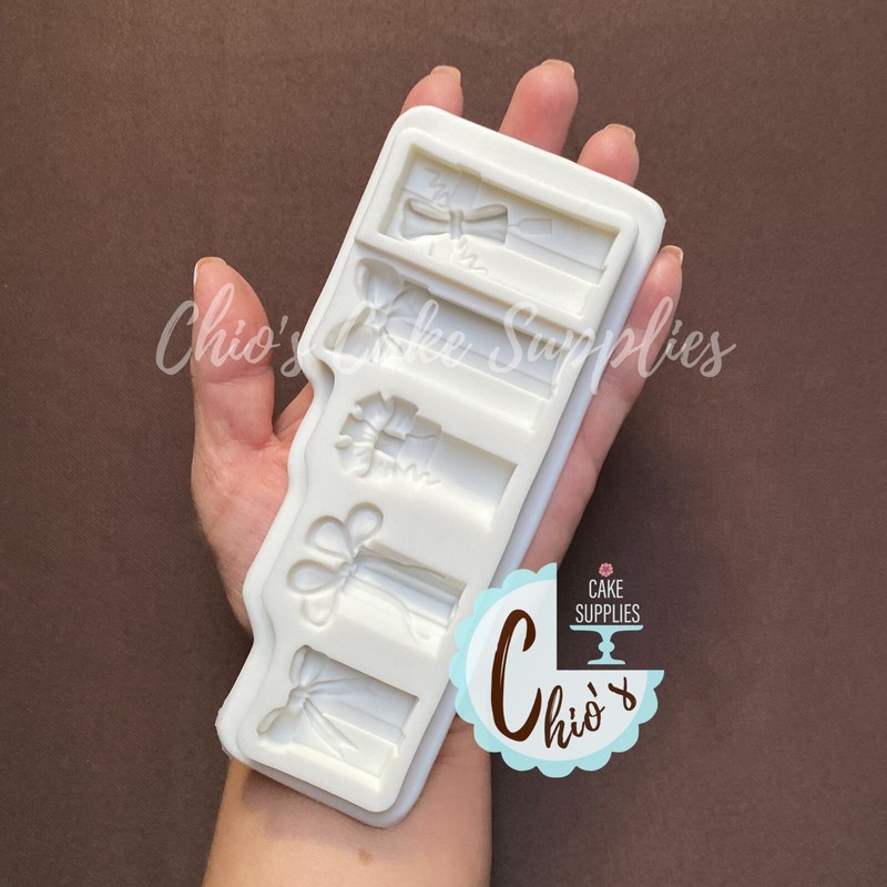 Presents silicone mold, 5 different cavities gallery