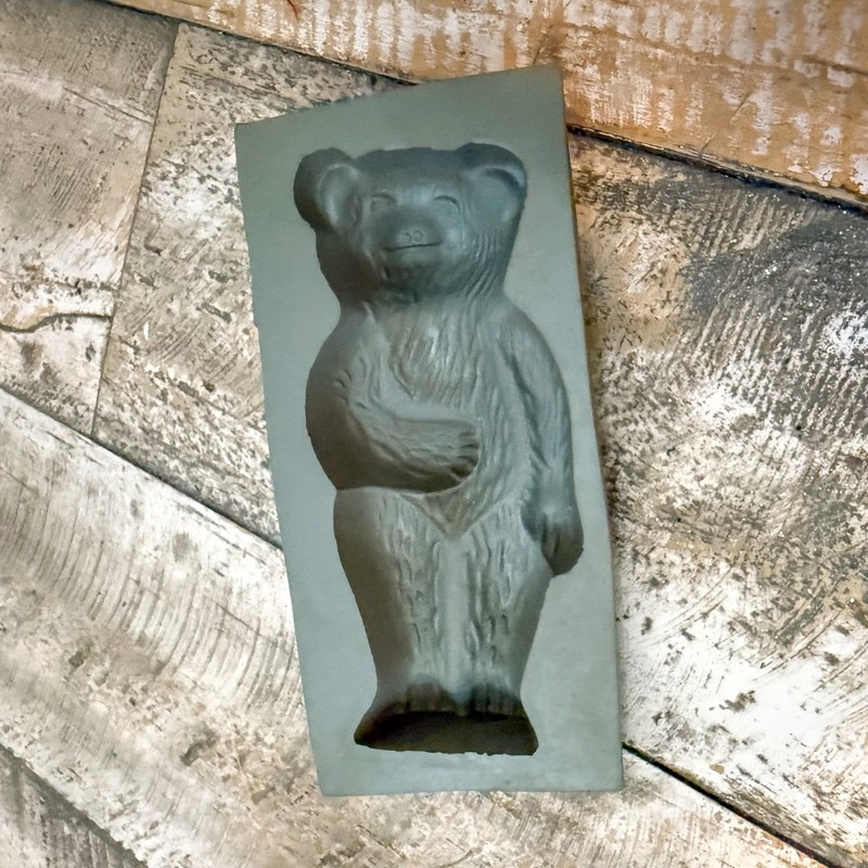 Vintage Rubber Candy Molds Voorhees? Mint Chocolate Bear & Pumpkin gallery