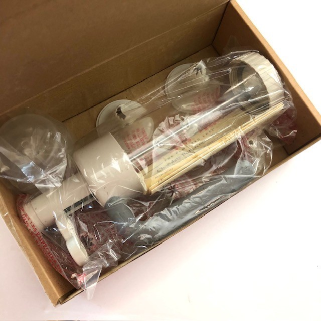 The Pampered Chef Easy Accent Decorator Tips Included 1778