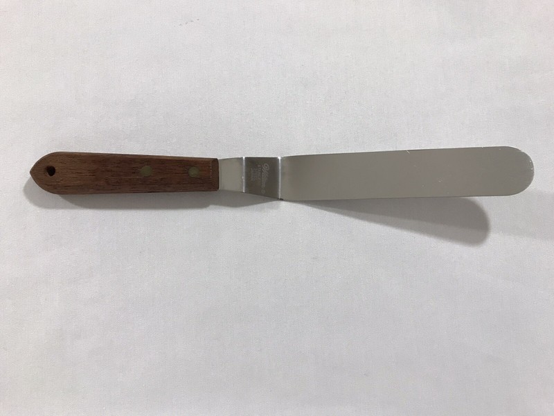 WILTON Offset Cake Frosting Spreader Spatula