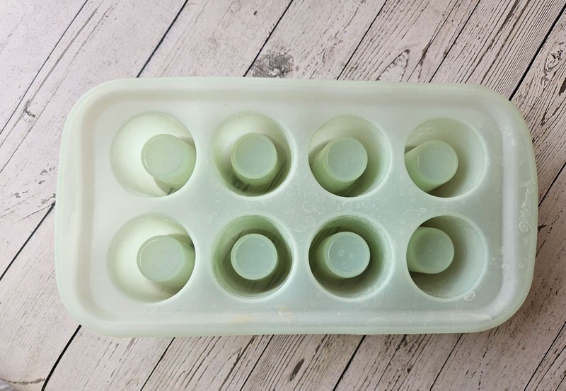 Wilton Shot Glass Candy/Jello/Ice Mold 8 Cavities Used gallery