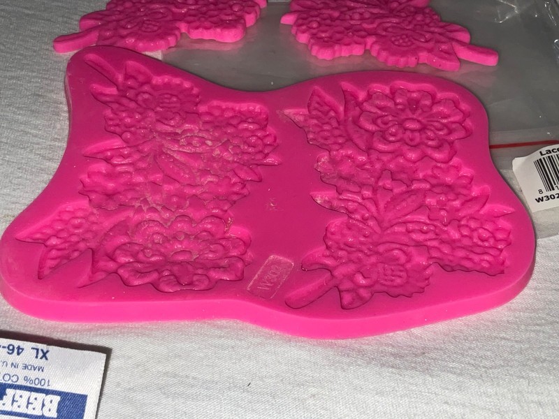 3 Pc. Lace Maker W302 Silicone Floral Mold Fondant Sugar Crafts 4 1/4” x 2 5/8” gallery