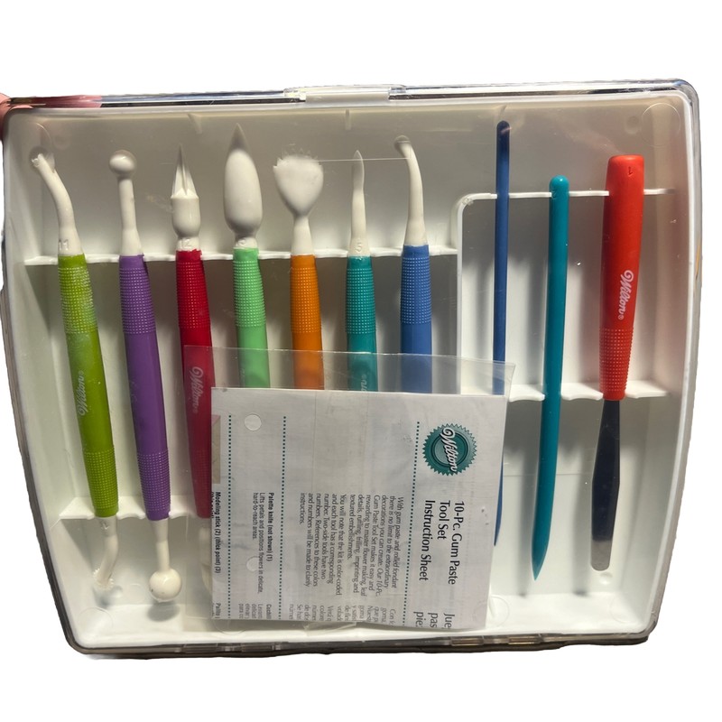 Cake Decoration Wilton 10 Piece Gum Paste Tool Set 2010 in Plastic Case VG/B29