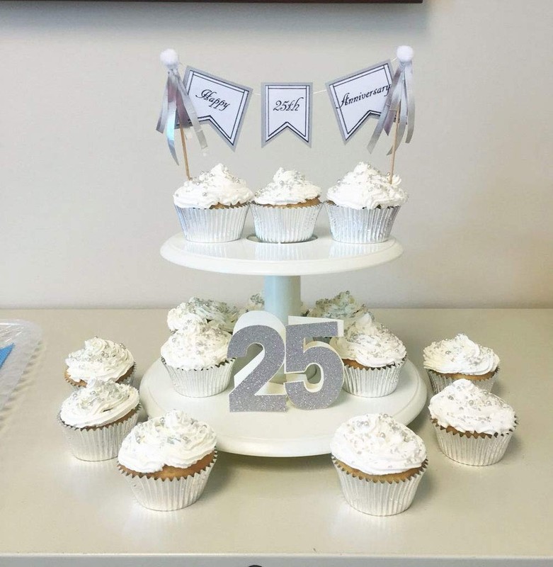 Gifbera Standard Silver Foil Cupcake Liners Metallic Paper Muffin Baking Cups... gallery